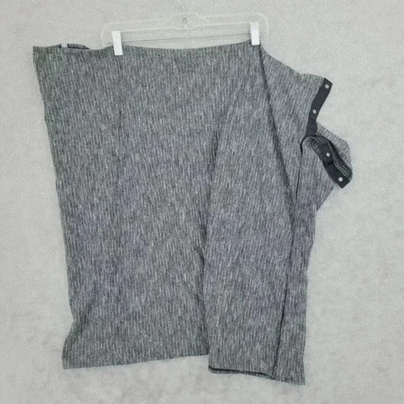 Lululemon One Size Vinyasa Women's Ribbed Knit Scarf Snap Buttons 21CT - Picture 2 of 6